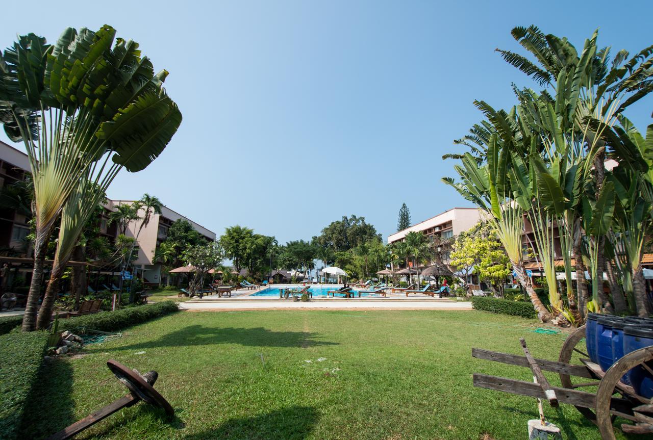 Basaya Beach Hotel & Resort Pattaya Luaran gambar